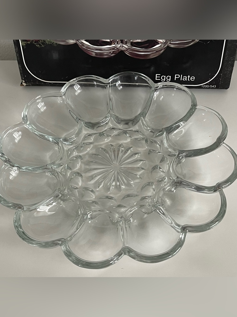 Essentials USA #1296 Glass Crystal Egg Plate Original Box - Picture 2 of 4